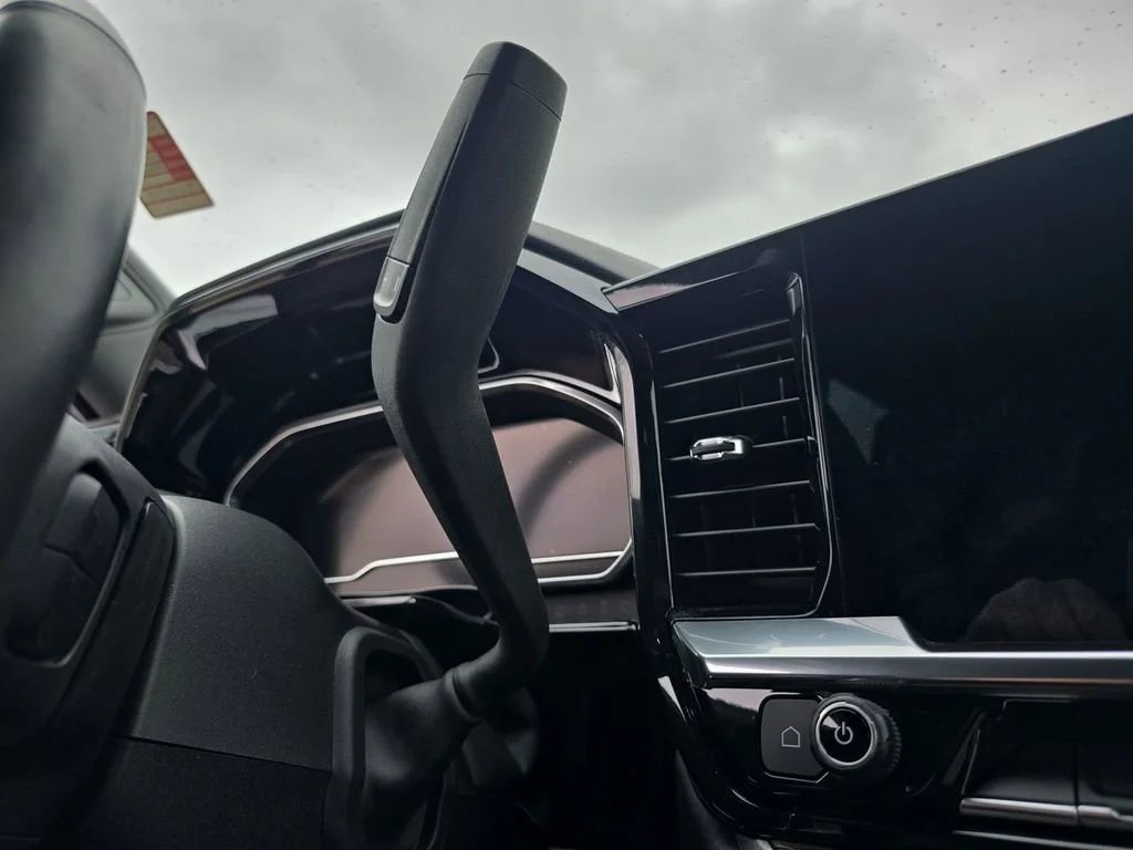 Used 2023 Summit White Chevrolet LT image 16