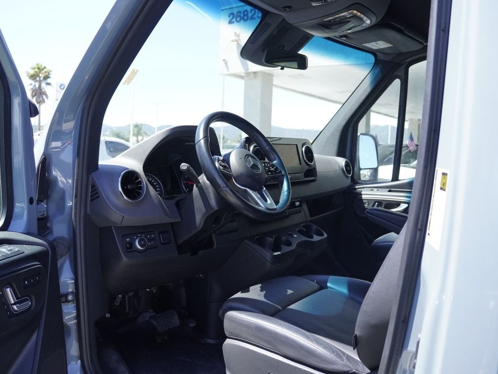 Used 2023  Mercedes-Benz Passenger 144 WB image 21