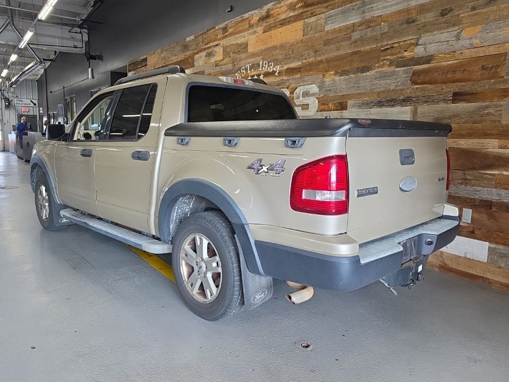 Used 2007 Pueblo Gold Clearcoat Metallic Ford XLT image 3