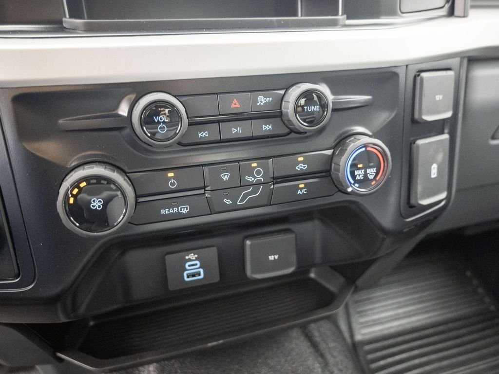 New 2026 Oxford White Ford XL image 18