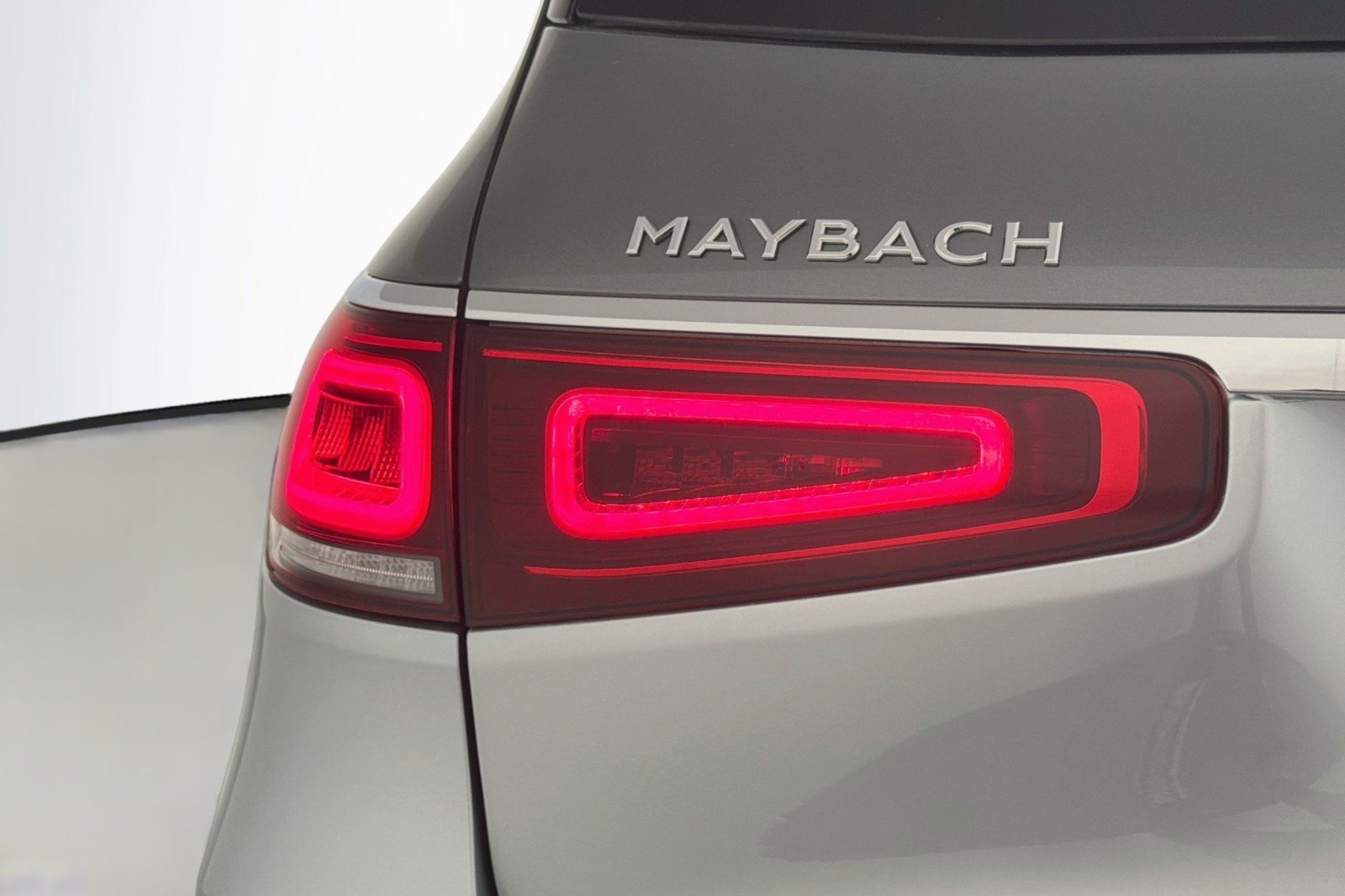 Certified Used 2023 Cirrus Silver Metallic Mercedes-Benz Maybach GLS 600 image 22