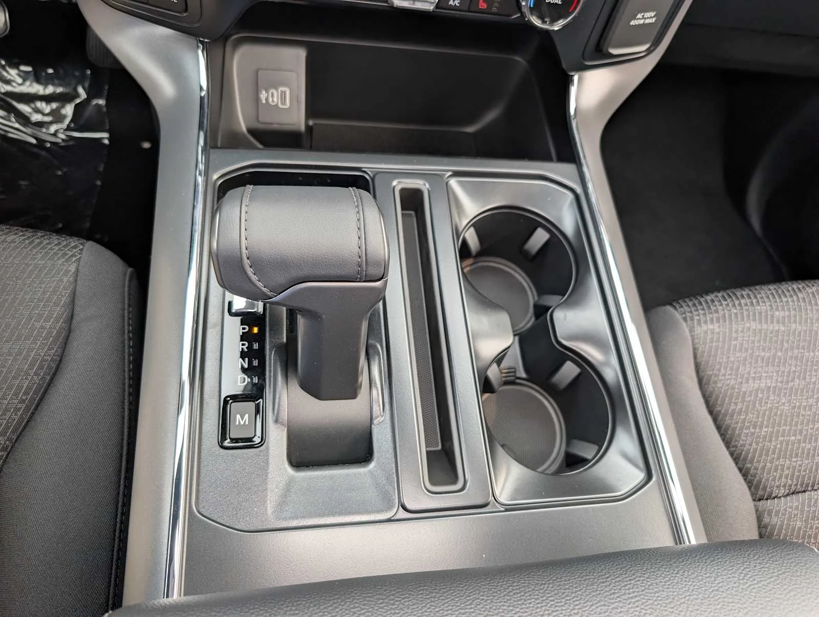 New 2026 Oxford White Ford XLT image 23