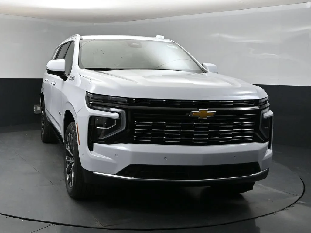 New 2026 Polar White Tricoat Chevrolet High Country image 6