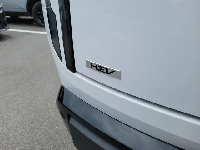 New 2027 Glacial White Pearl Kia X-LINE SX PRESTIGE image 6