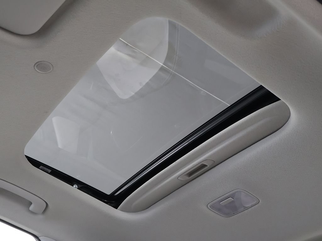 2026 Hyundai Venue SEL - Photo 16