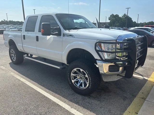 Used 2012 White Ford XLT image 1
