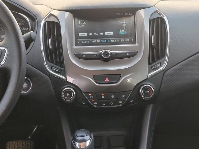 Used 2018 Blue Chevrolet LT image 13