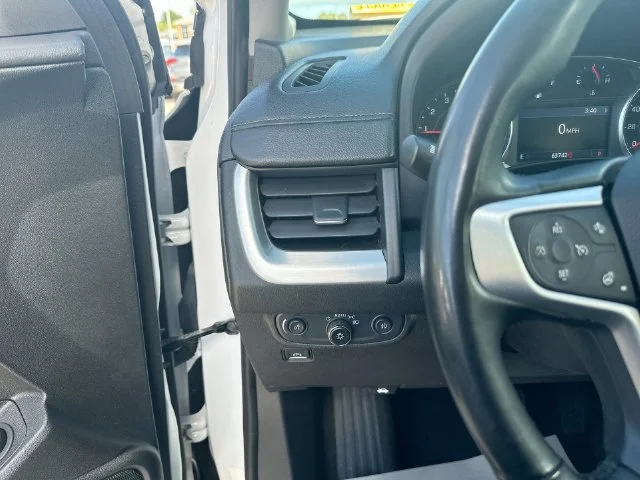 Used 2024 White GMC SLT image 20