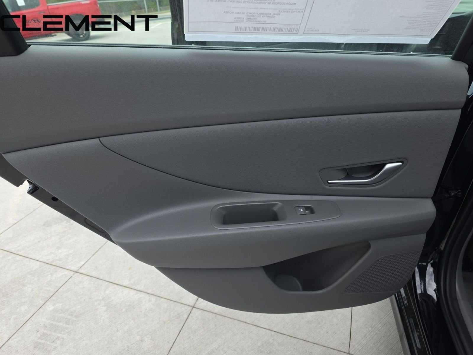 2025 Hyundai Elantra SEL - Photo 30