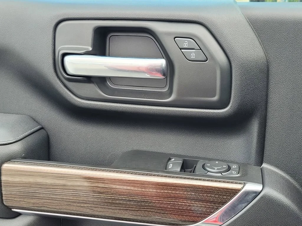 2025 Chevrolet Silverado 3500HD LT - Photo 28