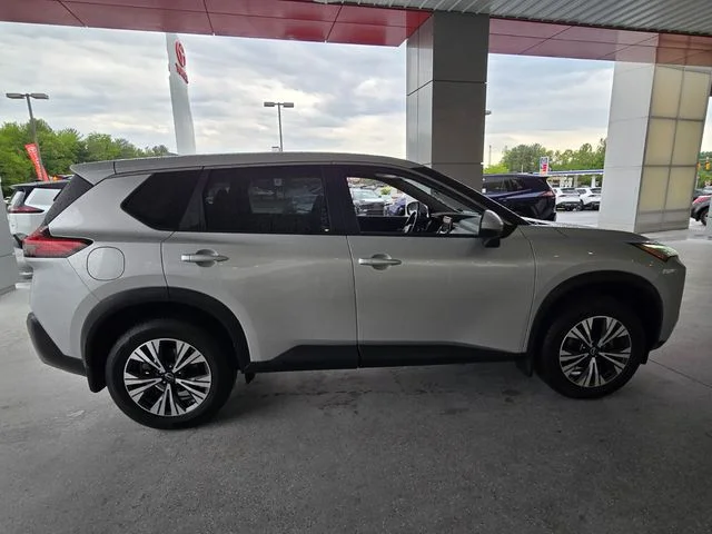 Used 2023 Silver Nissan SV image 9