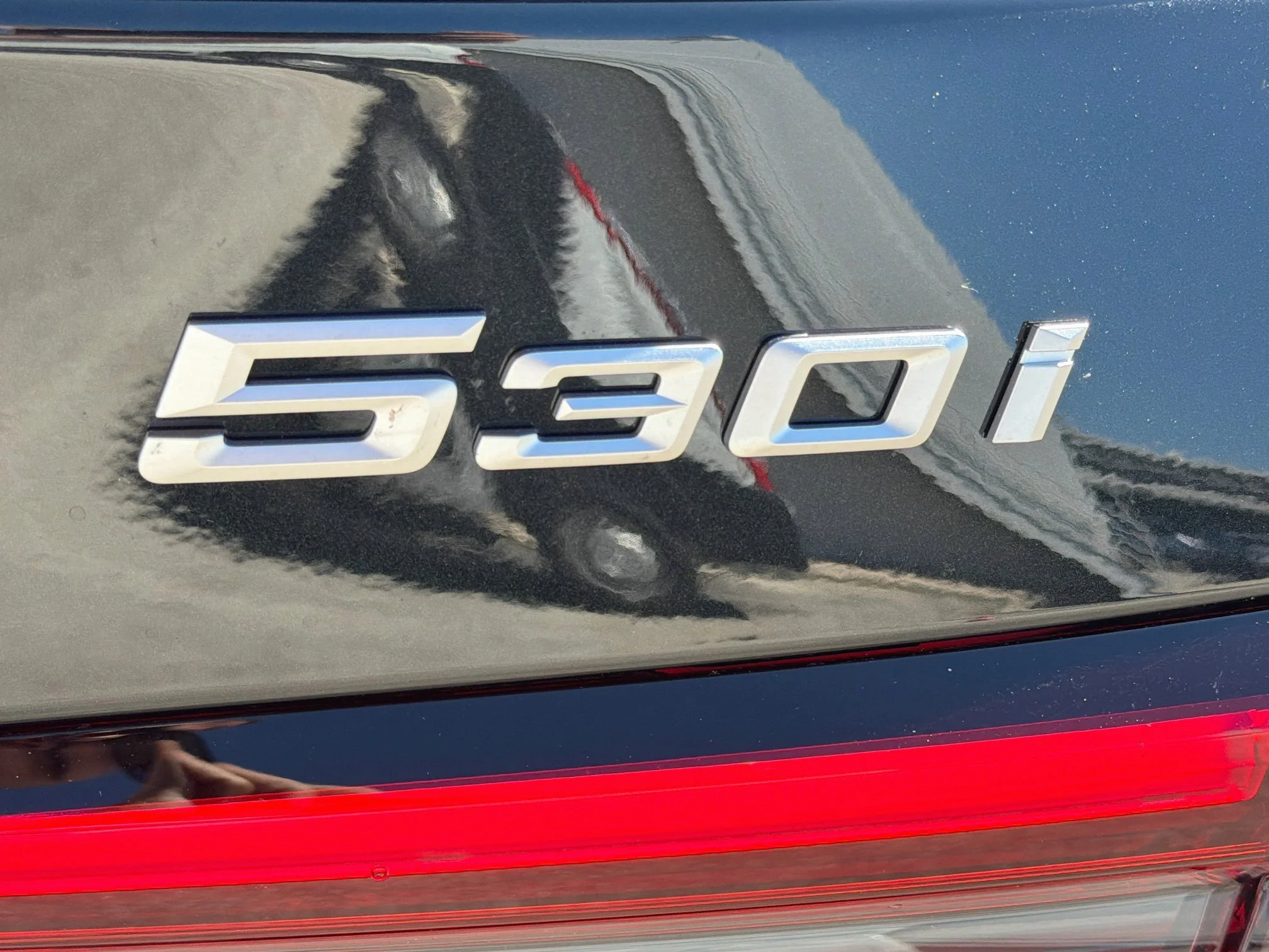 New 2027 Black Sapphire Metallic BMW 530i image 11