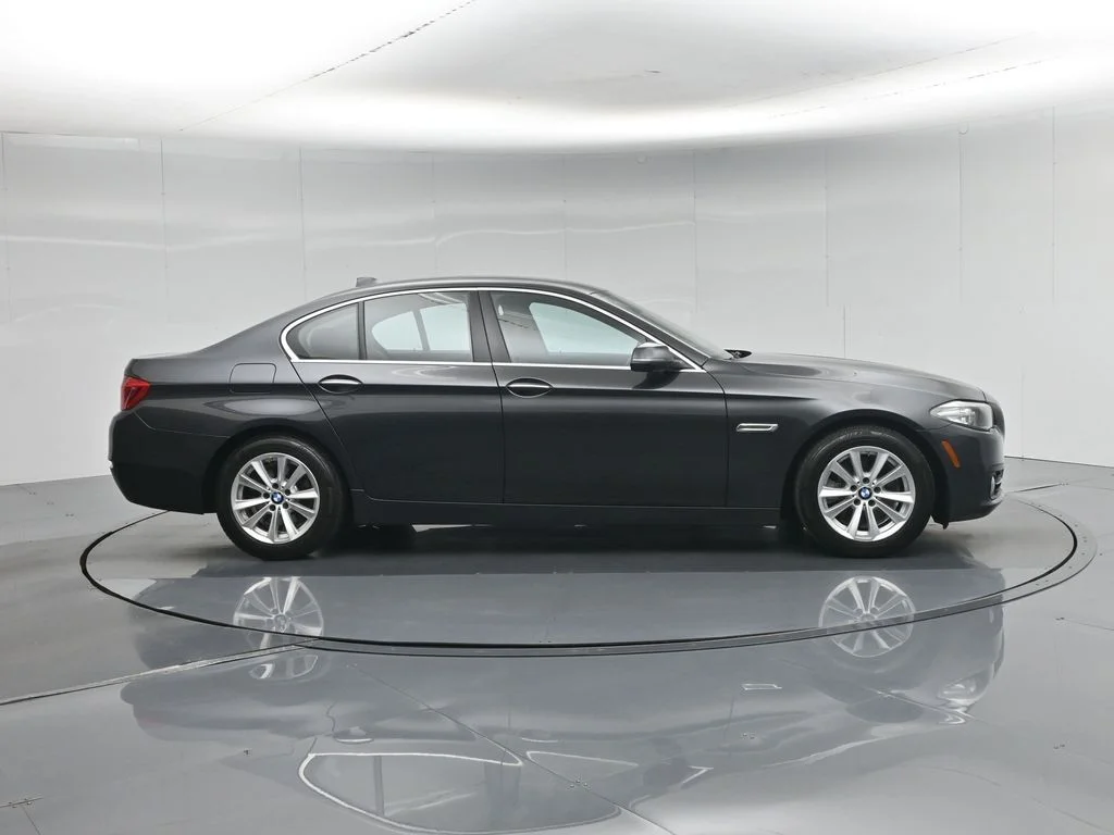 Used 2016 Gray BMW 528i image 28