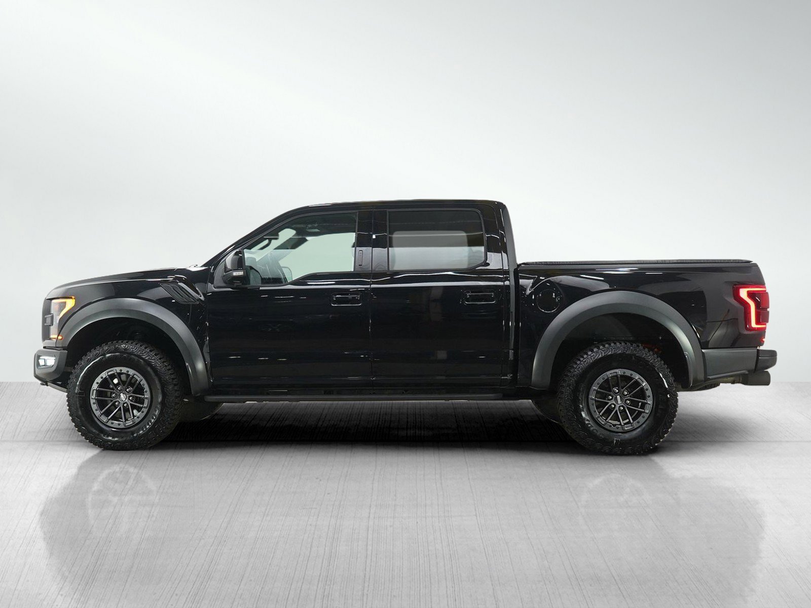Used 2020 Ford F-150 Raptor with VIN 1FTFW1RG8LFC05999 for sale in Burnsville, Minnesota