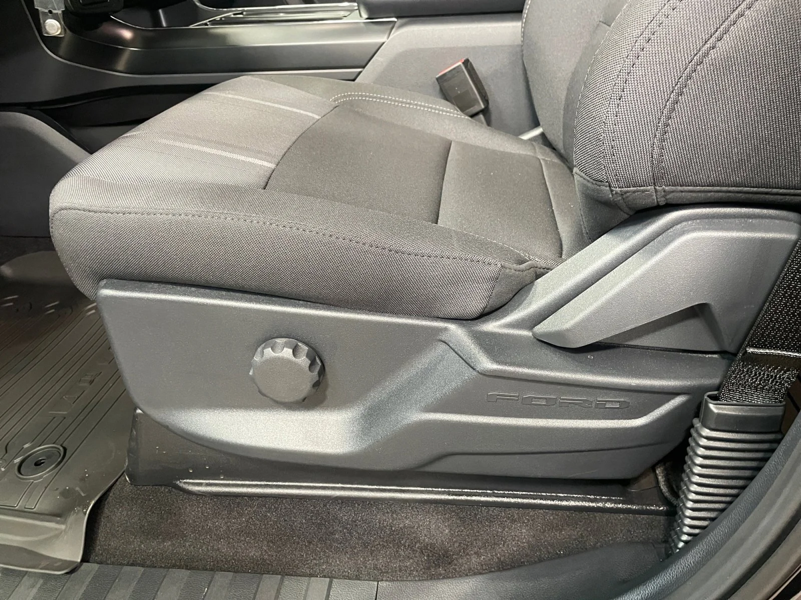 New 2026 Agate Black Metallic Ford STX image 14