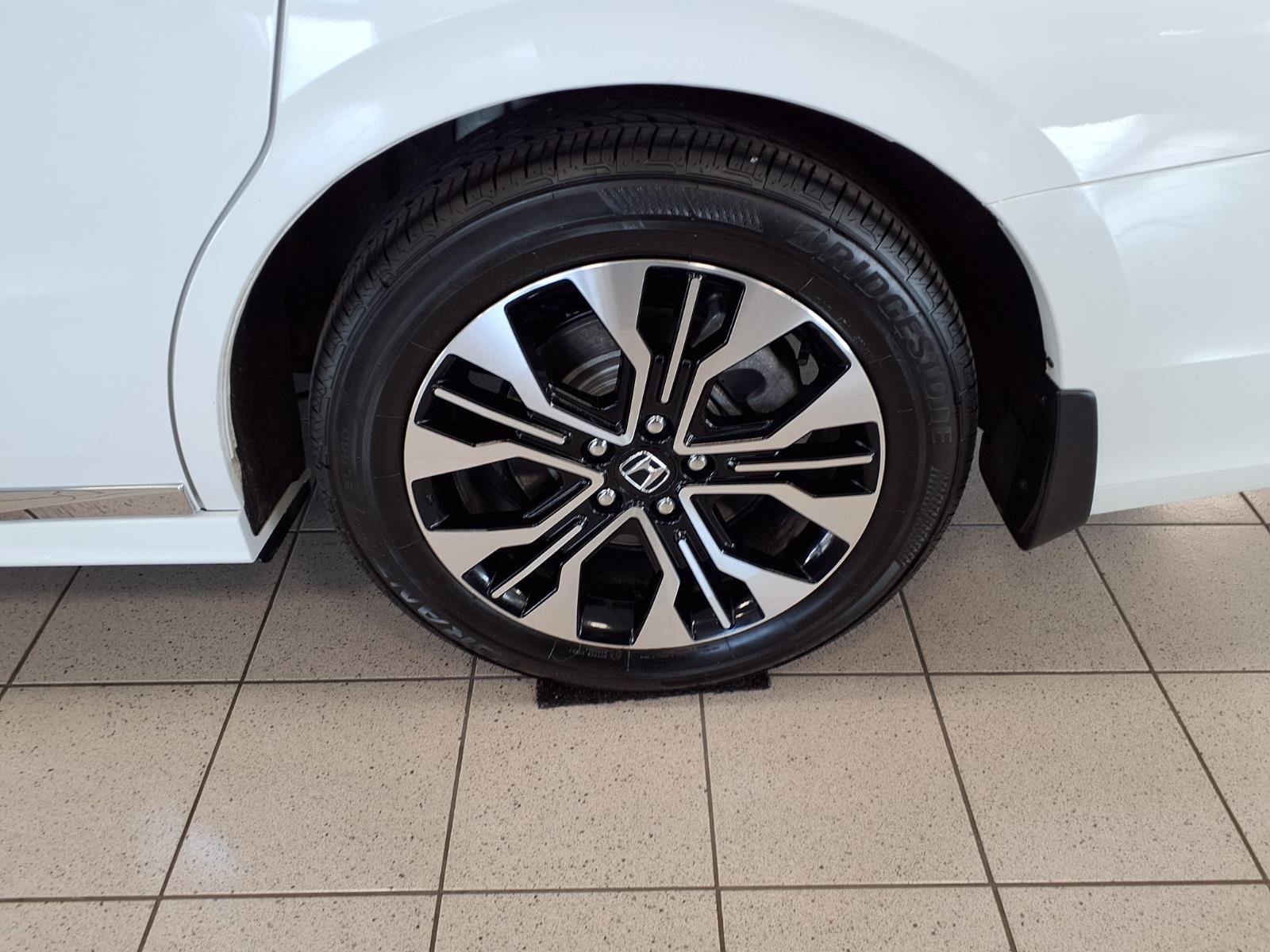 2026 Honda Odyssey Elite - Photo 7