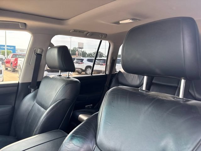 2011 Lexus LX 570 - Photo 11