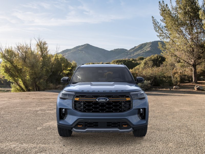 New 2026 Vapor Blue Metallic Ford Tremor® image 6