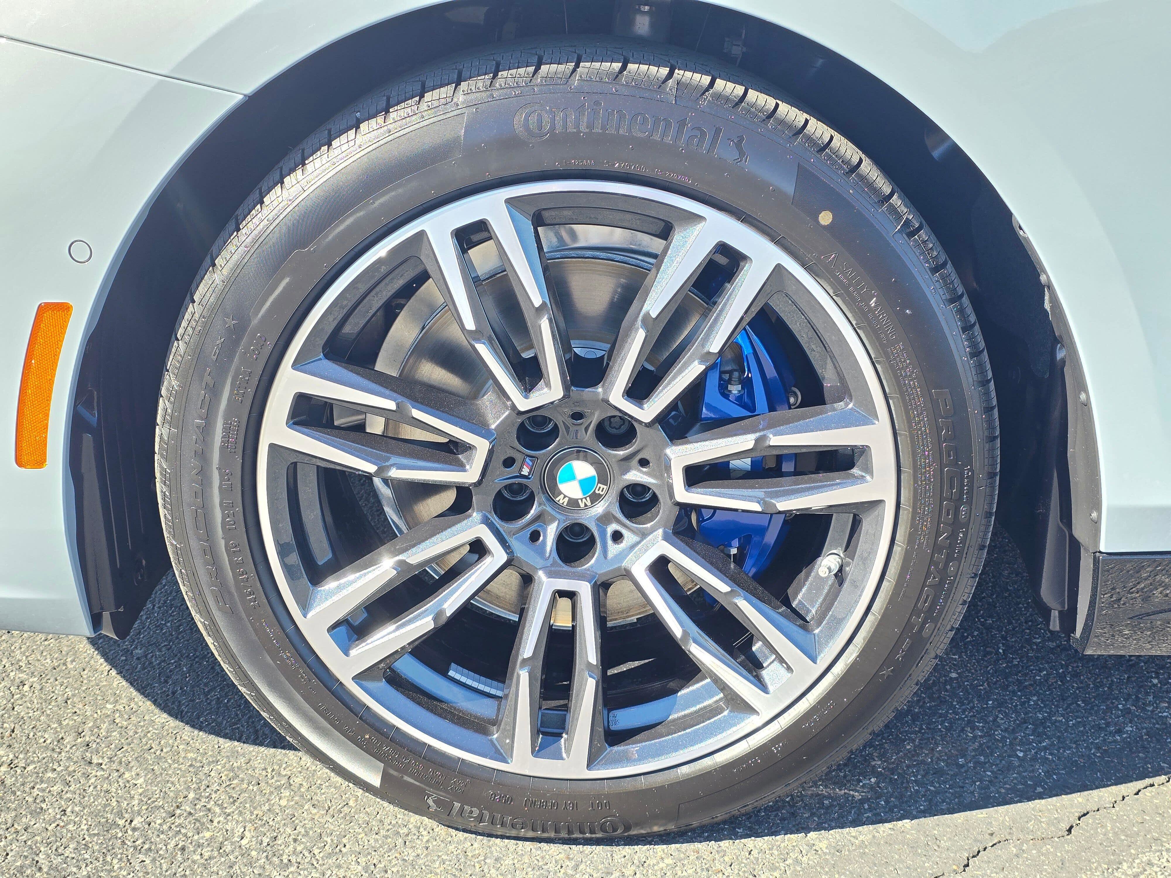 New 2027 Brooklyn Grey Metallic BMW 530i xDrive image 8