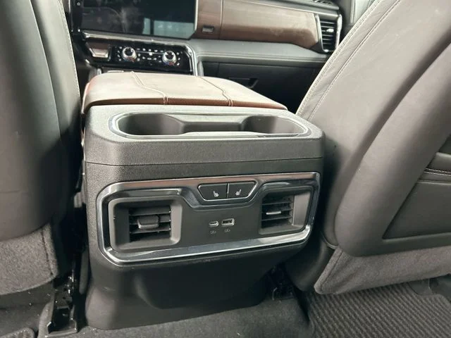 Used 2025 Black GMC Denali Ultimate image 27