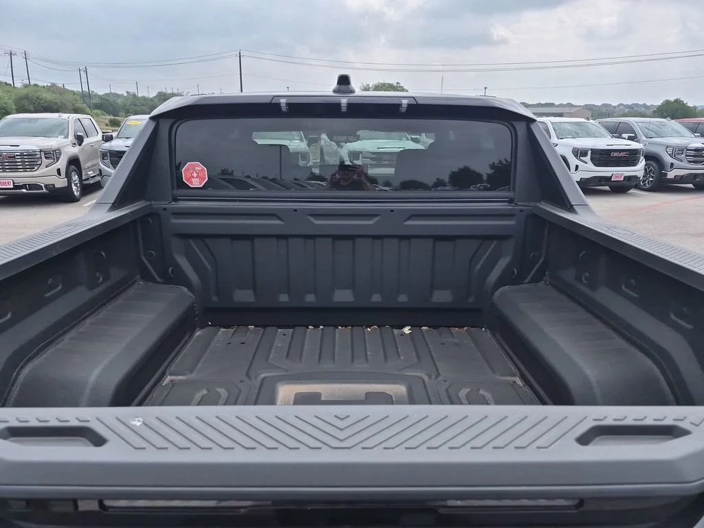 New 2026 Void Black GMC 2X image 40
