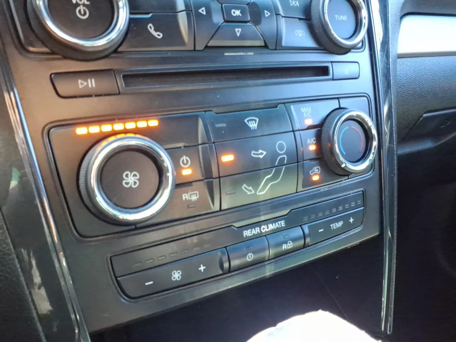 Used 2017 Ingot Silver Ford XLT image 20