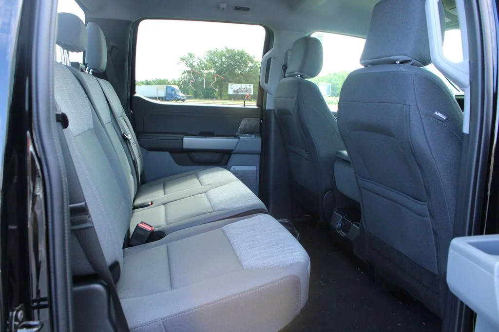New 2026 Agate Black Metallic Ford F-250® XLT image 23