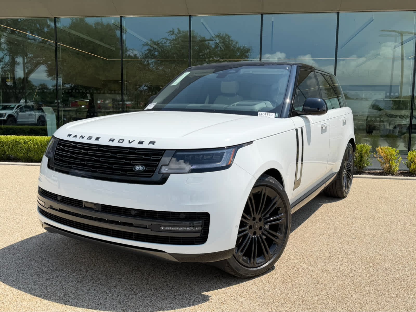 New 2026 Range Rover SE