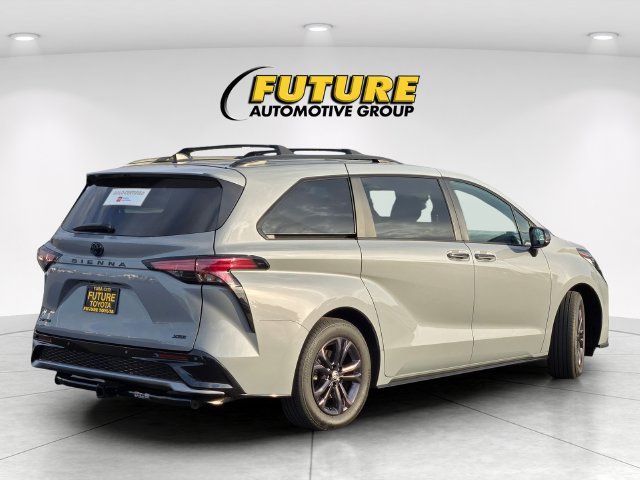 Used 2025  Toyota XSE image 4