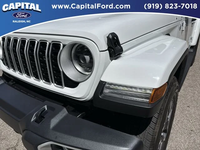 Used 2024 White Jeep Sahara image 11