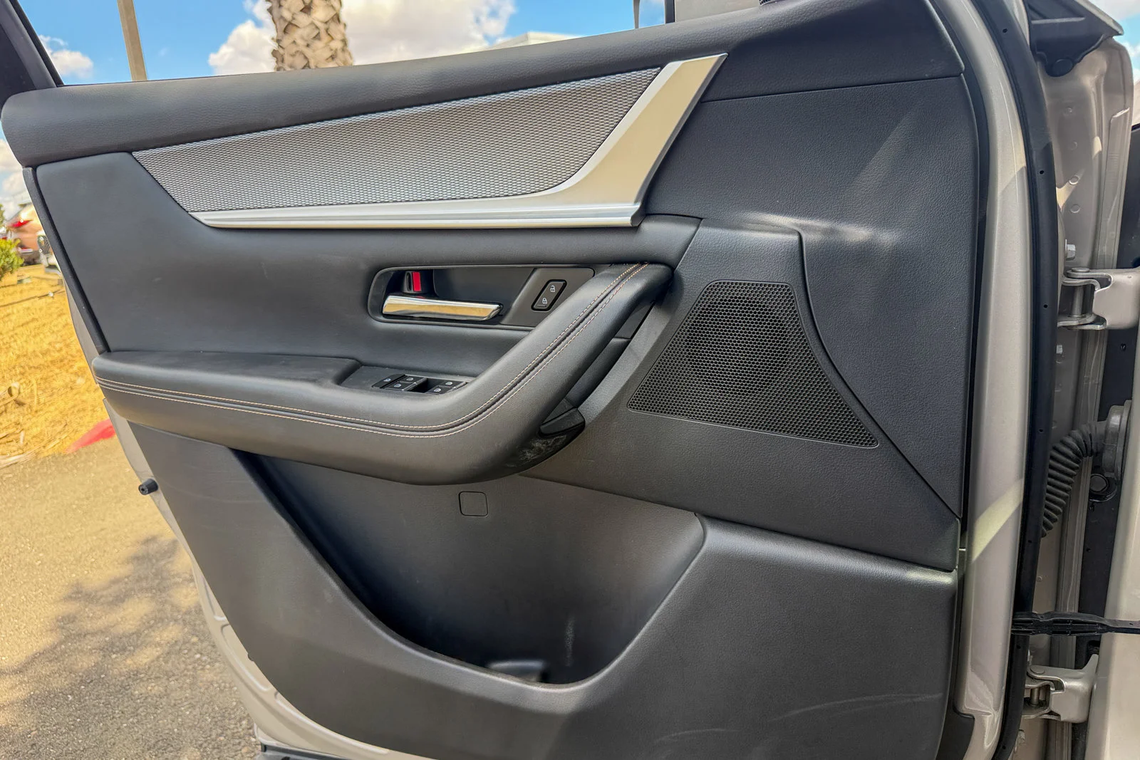 Certified Used 2024 Platinum Quartz Mazda Premium image 14