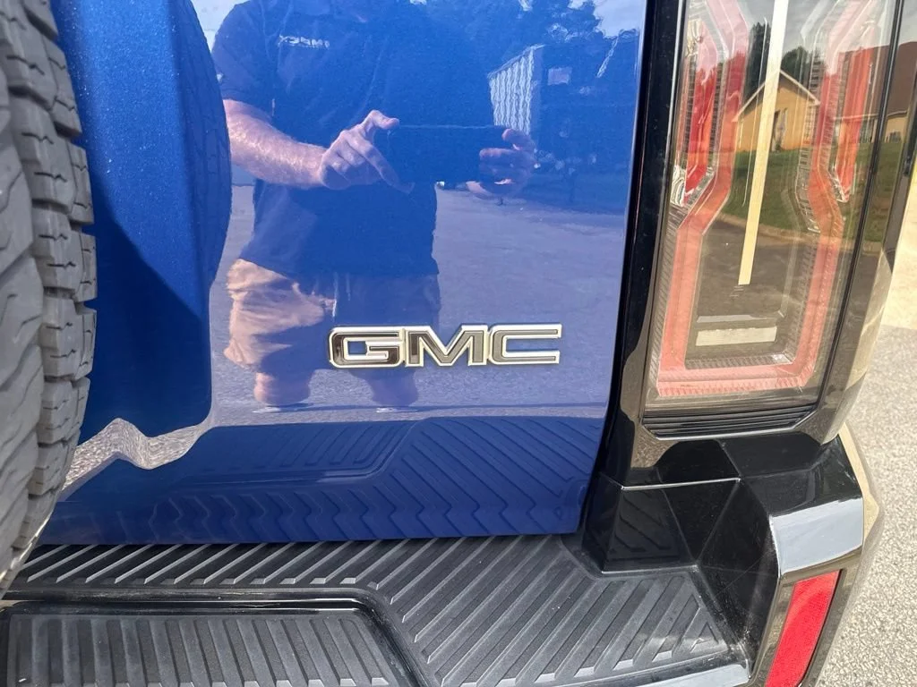 Used 2024 Supernova Metallic (Dark Blue) GMC 2X image 37