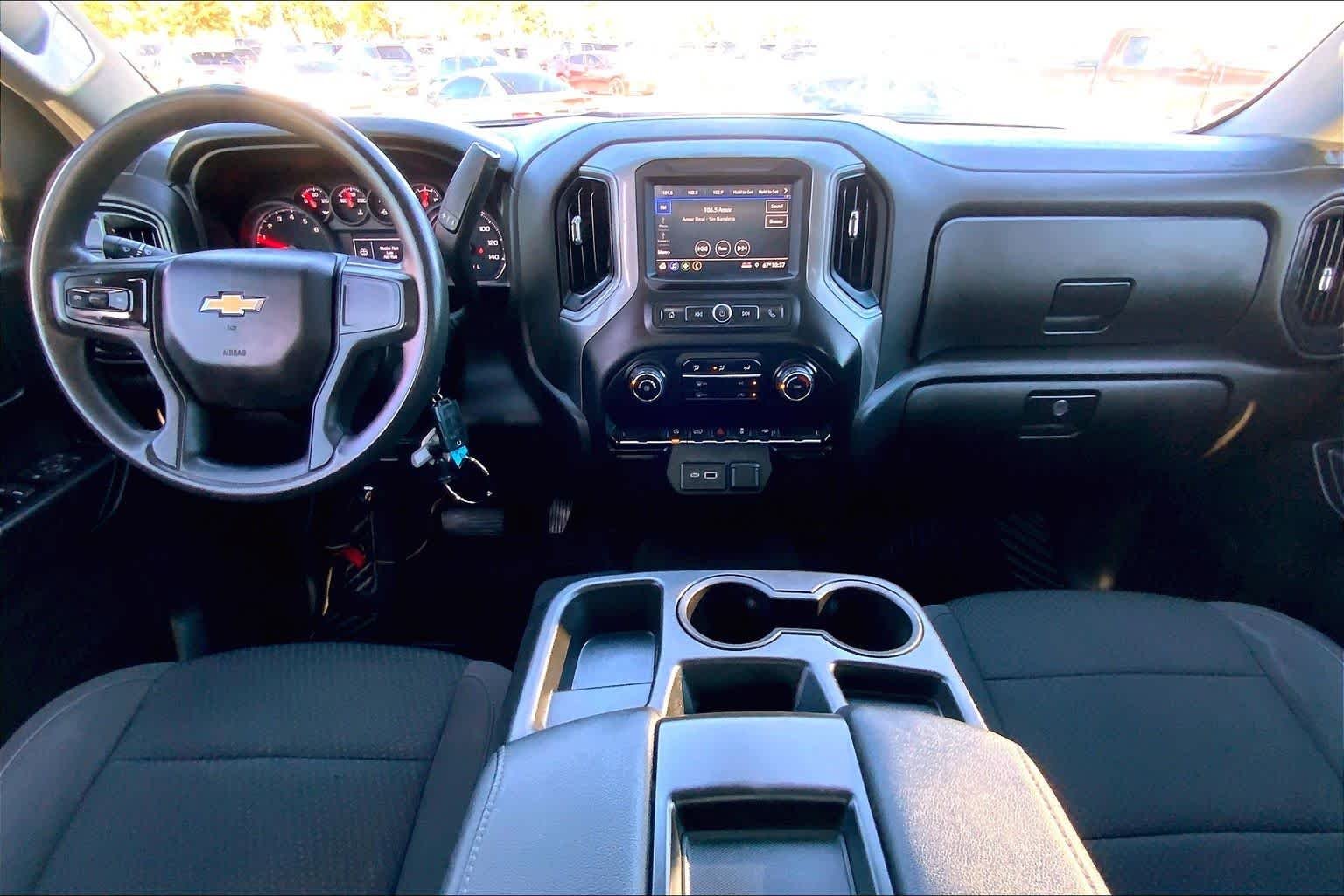 Used 2022 Satin Steel Metallic Chevrolet Custom image 14