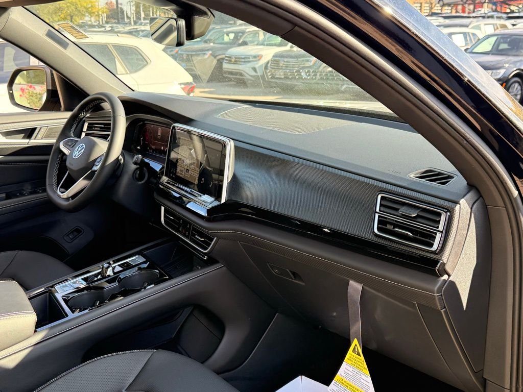 New 2026 Deep Black Pearl Volkswagen 2.0T SEL image 27