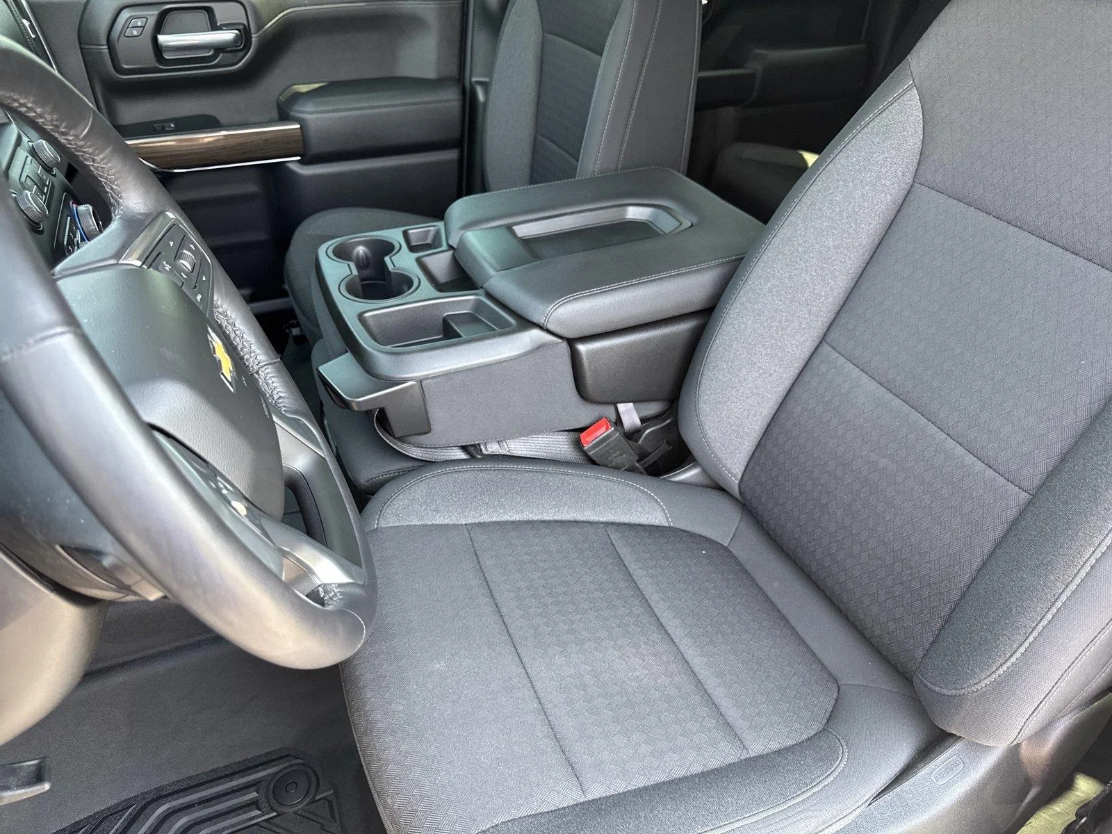 Used 2022 SATIN STEEL METALLIC Chevrolet LT image 11