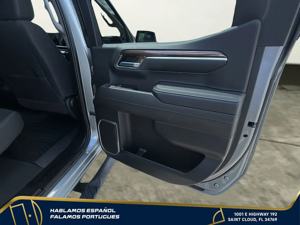 Used 2024 Sterling Gray Metallic Chevrolet RST image 33