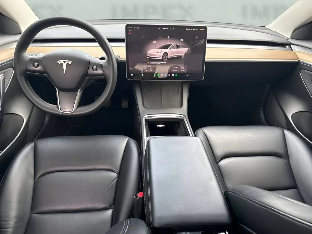 Used 2023  Tesla  image 10