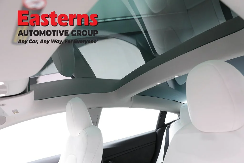 Used 2023 White Tesla Base image 28