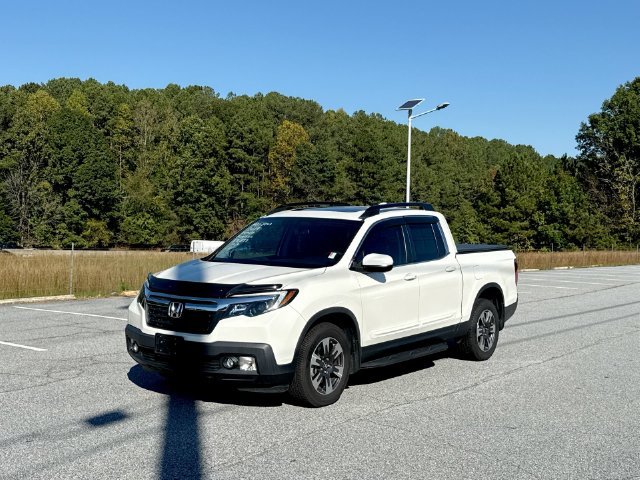 Used 2019 White Honda RTL-T image 3
