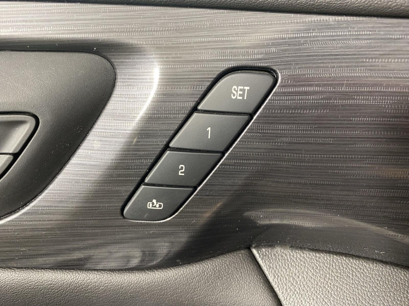 Used 2020 Mosaic Black Metallic Chevrolet High Country image 25