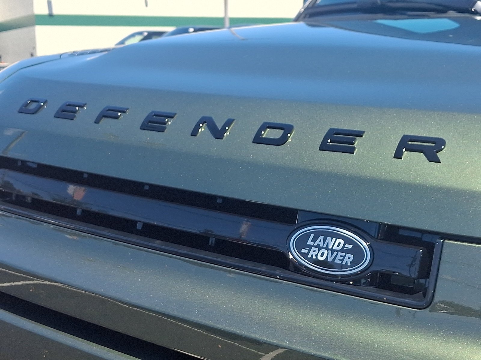New 2026 Woolstone Green Land Rover X-Dynamic SE image 17