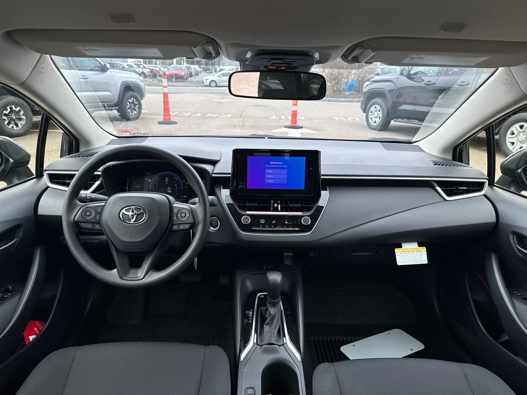 2026 Toyota Corolla LE - Photo 10