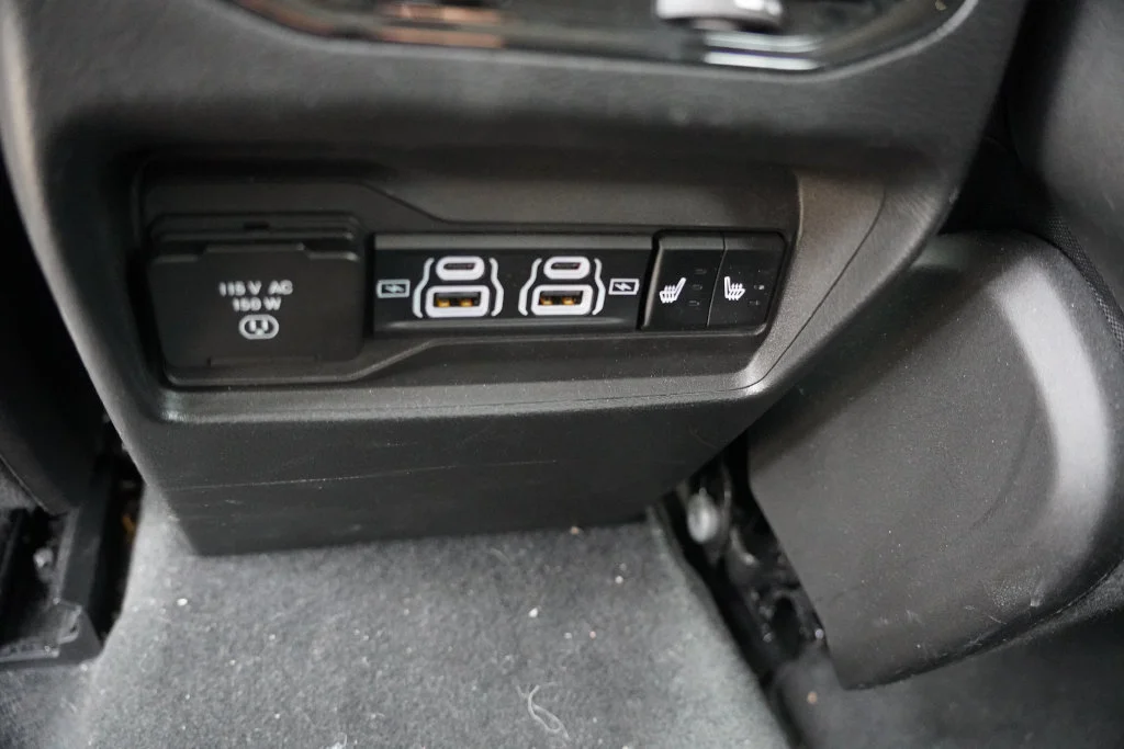 Certified Used 2023 Gray Jeep Limited image 4