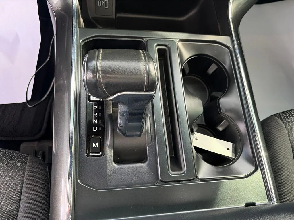 Used 2021 Silver Ford XLT image 31