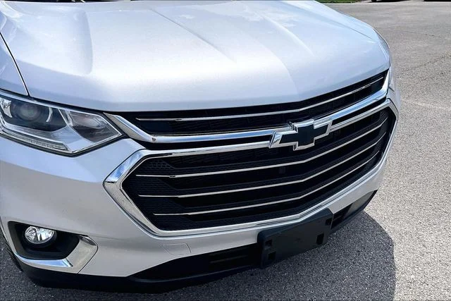 Used 2020 Silver Chevrolet LT image 29