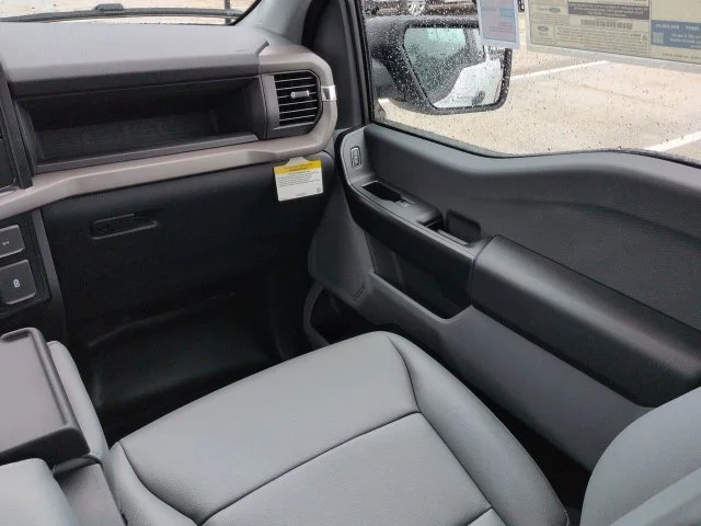 New 2026 Oxford White Ford XL image 16