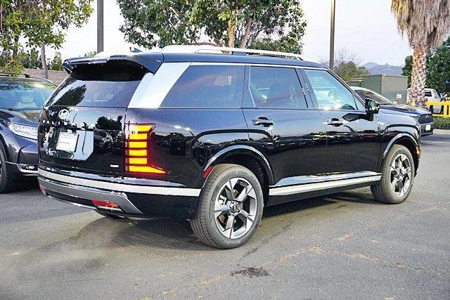 2026 Hyundai Palisade Limited - Photo 9