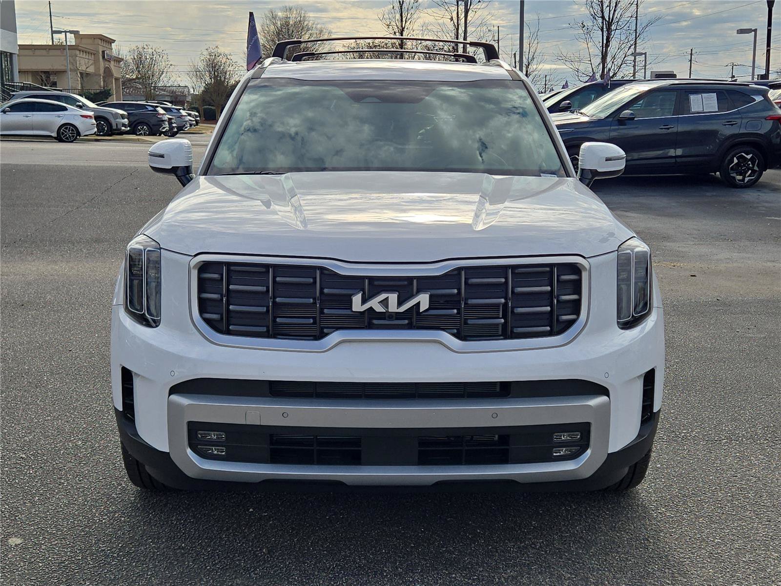 Used 2024 White Kia SX image 2