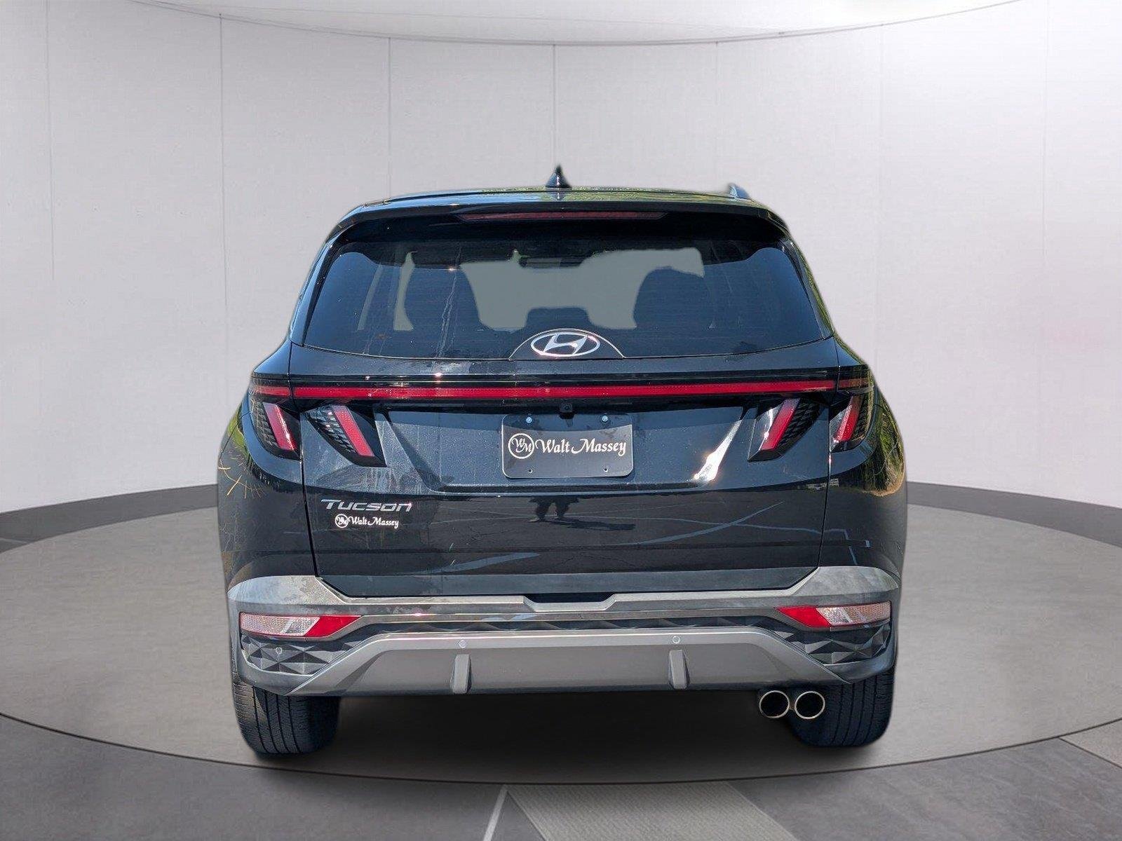 Used 2024 Black Pearl Hyundai Limited image 4