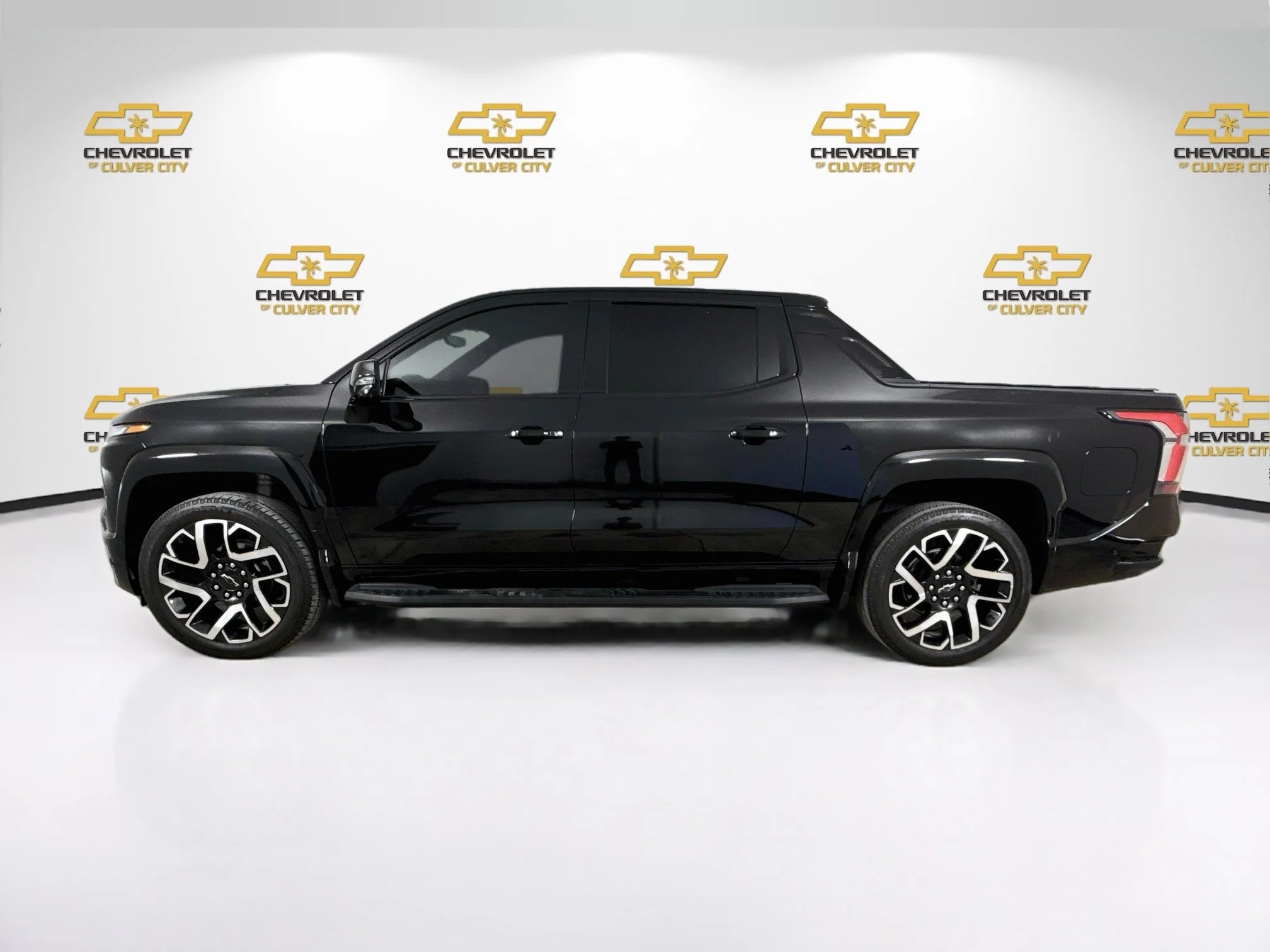 Used 2024 Black Chevrolet RST image 5